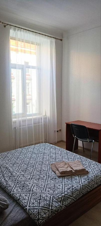 2Х Кімнатна Квартира У Львові Поряд З Залізничним Вокзалом Apartment Ngoại thất bức ảnh